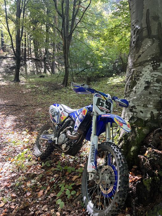 Продавам yamaha yzf250