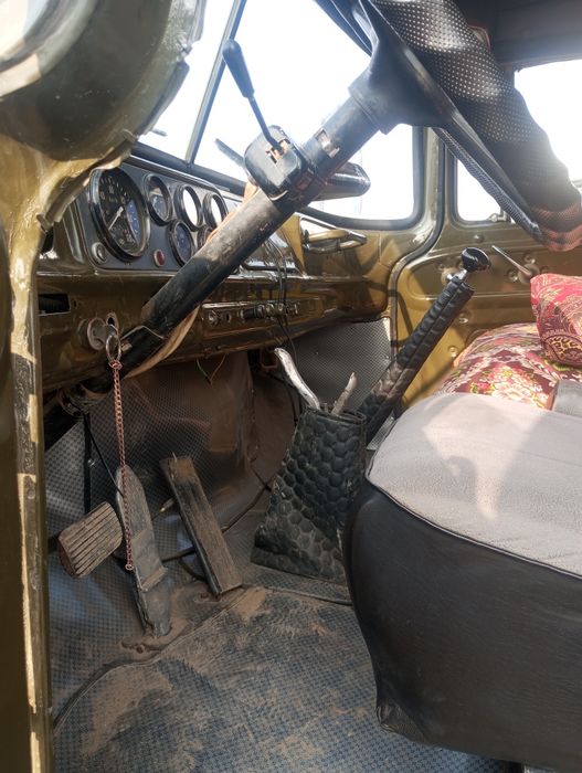 Zil sotiladi naxadu hamma tomoni yangi