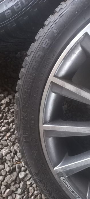 Продам  срочно шины с дисками