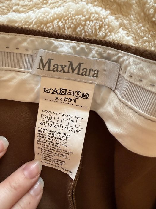 Pantaloni L Max Mara, stare impecabila