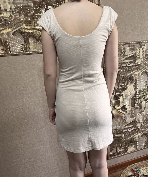 Продам платья. Торг уместен