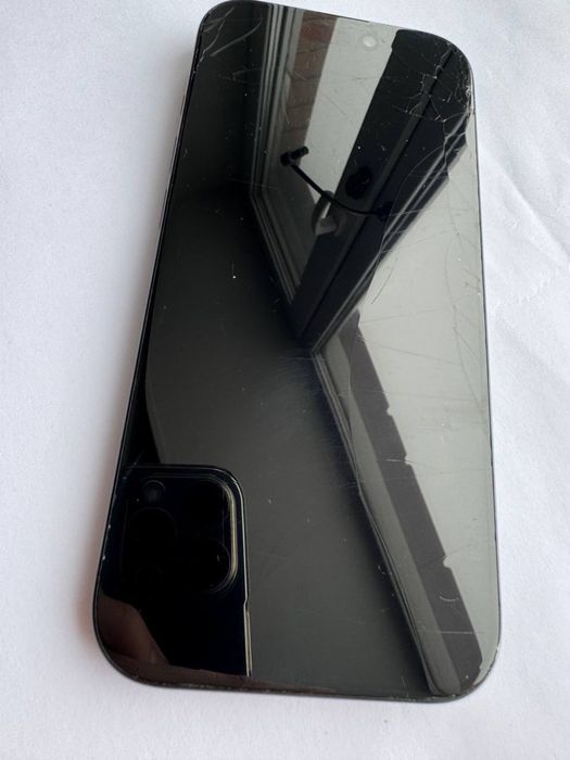 В продаже айфон 16про 128гб