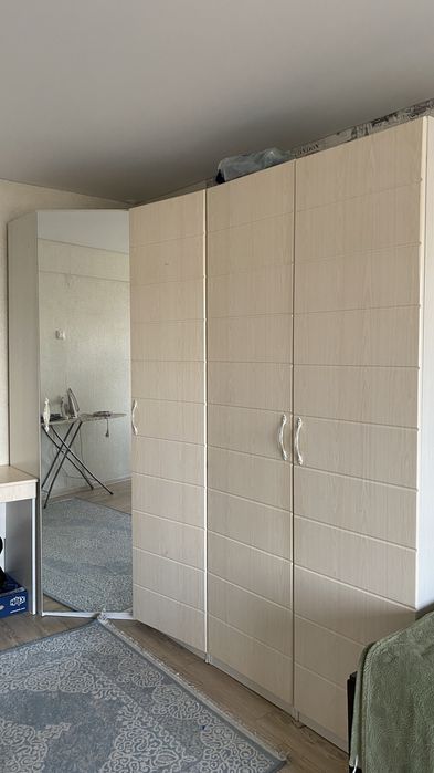 Продам спальный гарнитур 200.000