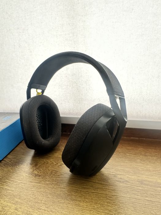 Наушники Logitech G435 черный