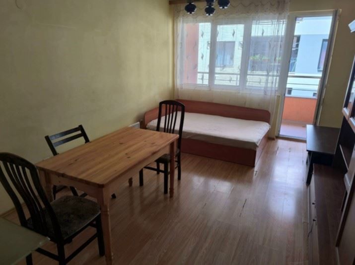 Дава се под наем Двустаен апартамент в София, Левски В - 60 кв.м за 457.47 € - Снимка #1