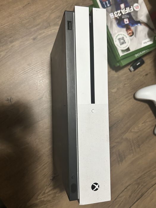 Xbox one s ,impecabil