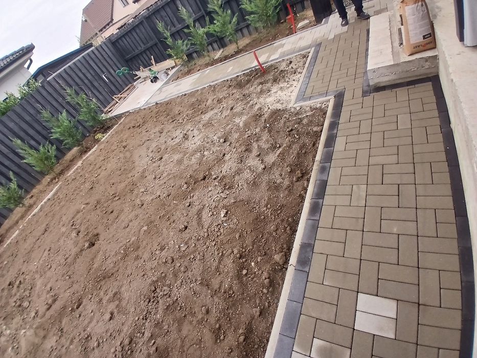 Montaj pavaje si garduri