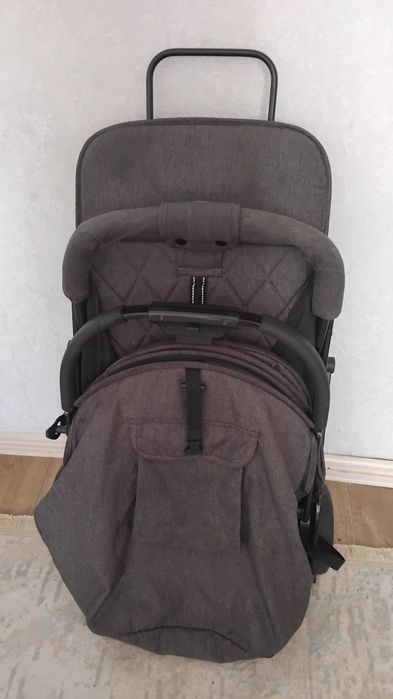 Продаю коляску майкен