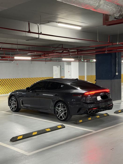 Kia Stinger 3.3 twin turbo