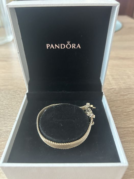 Гривна Pandora със всички сертификати