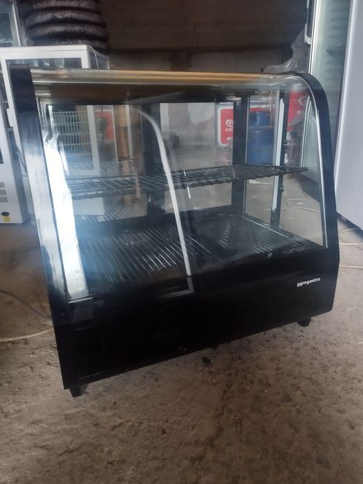 Настолна хладилна витрина GGM Gastro