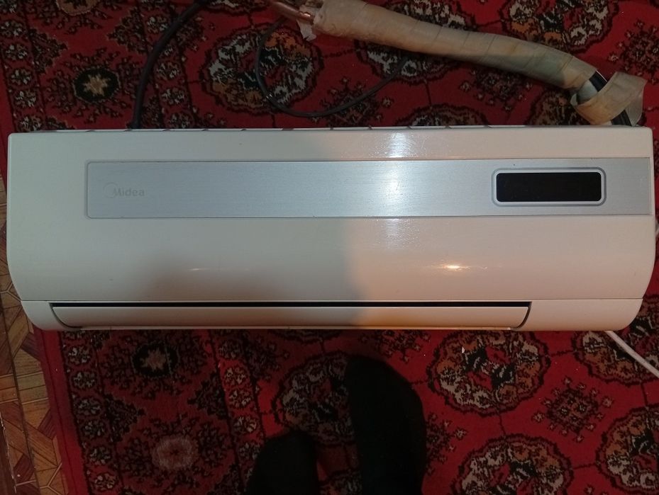 Кондиционер Midea 12 в отличном рабочем состоянии