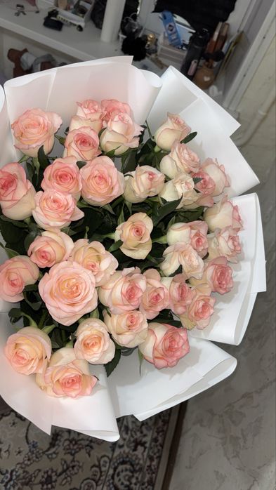 Продается цветы 31 шт розы