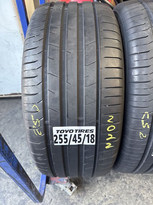 255/45/18 Toyo 2022