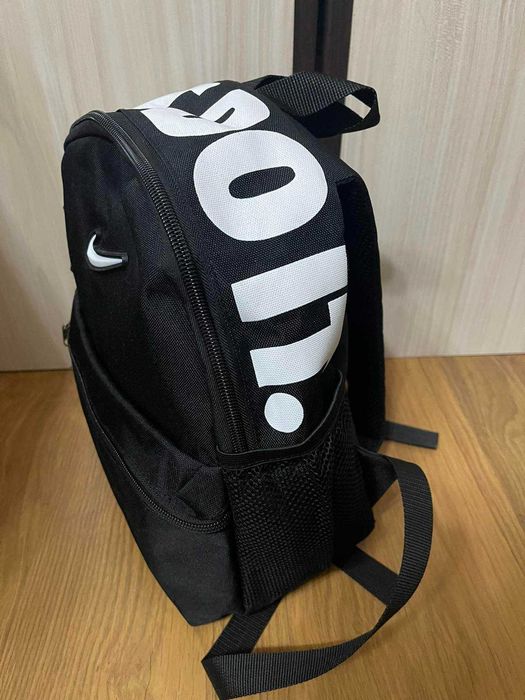 Нова раница- Nike