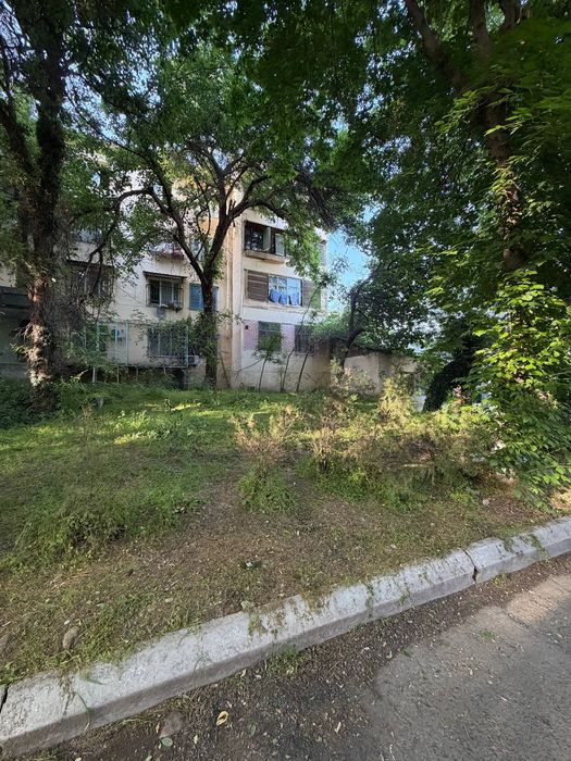 Продается 2 комнатная квартира ремонт Алайский, Ц-4, Ардус кафе Бухара