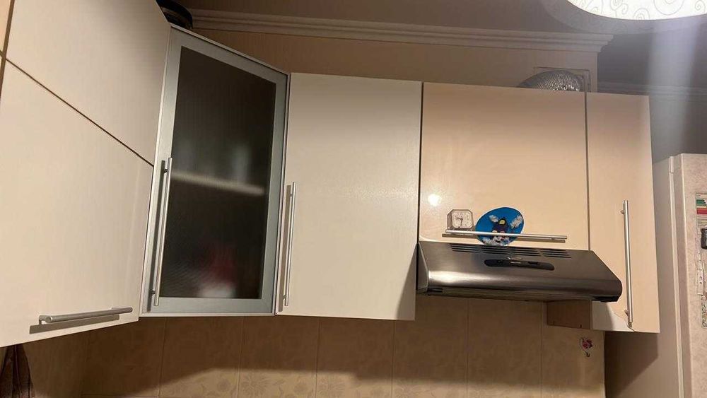 Продаю кухонный гарнитур