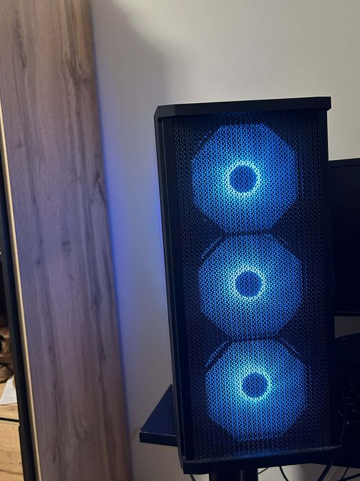 Ново Gaming PC  RTX 5060 TI / AMD Ryzen 7 5700/ 32 GB Ram в Гаранция!