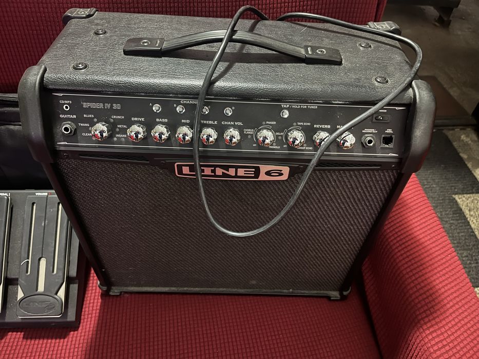 Pachet pedala + amplificator Line 6
