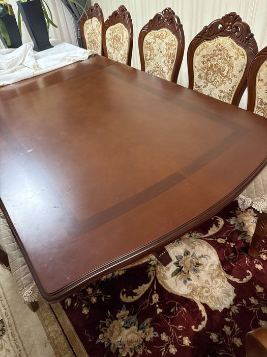 Продам стол и стулья