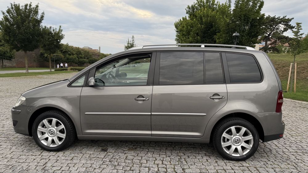 Vw touran 20 D 140cp An 2008. Automat