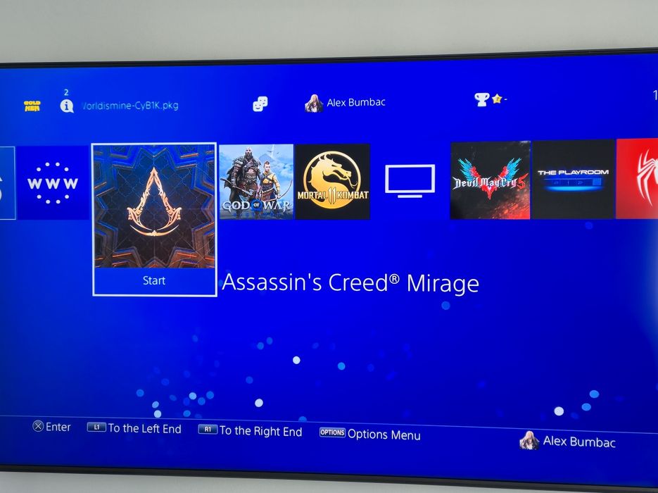 PS4 modat 500 GB +  2 controllere