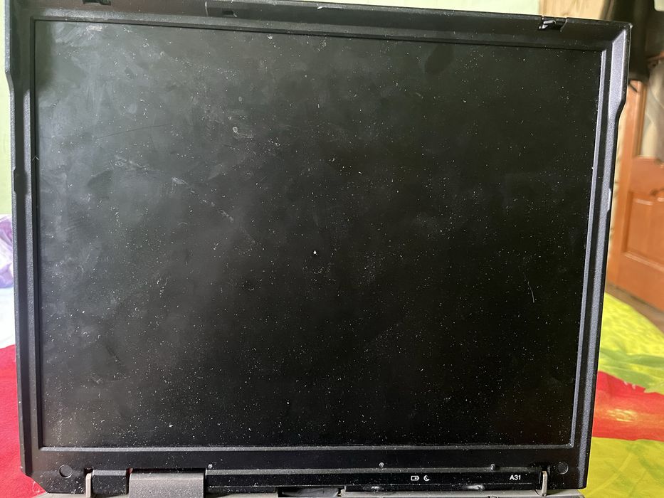 Ноутбук IBM ThinkPad продвм срочно 8000