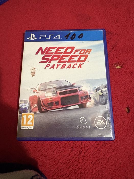 vând jocuri de PS4