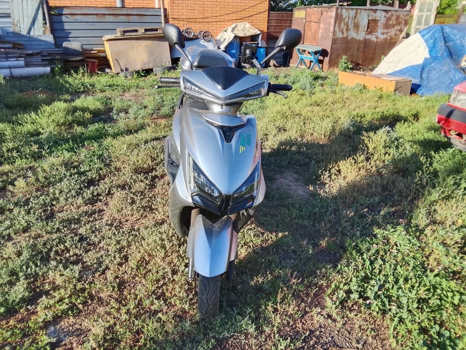 Продам скутер м8