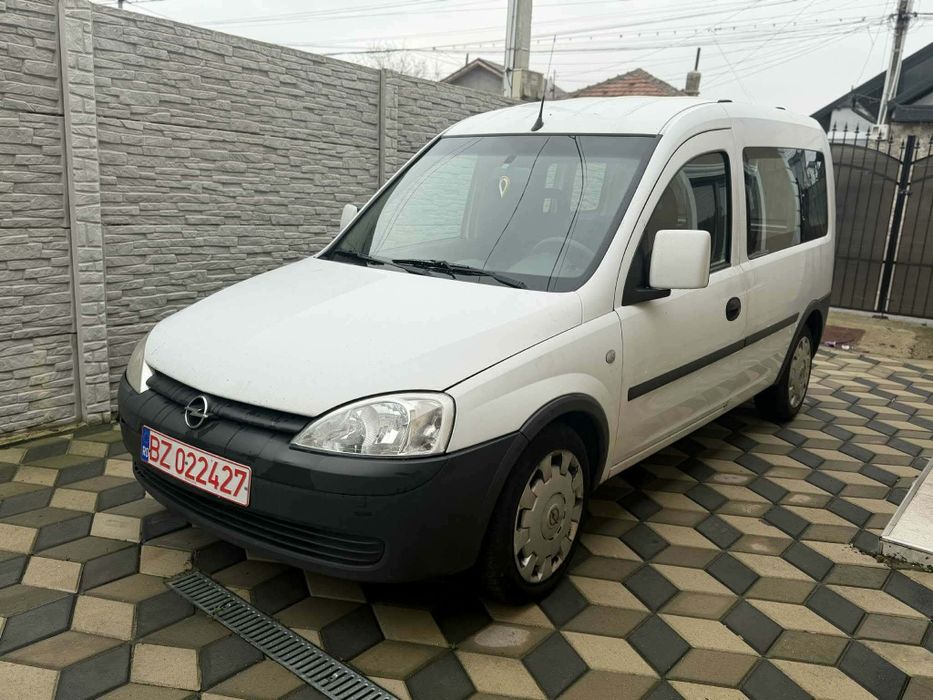 Vand Opel combo.
