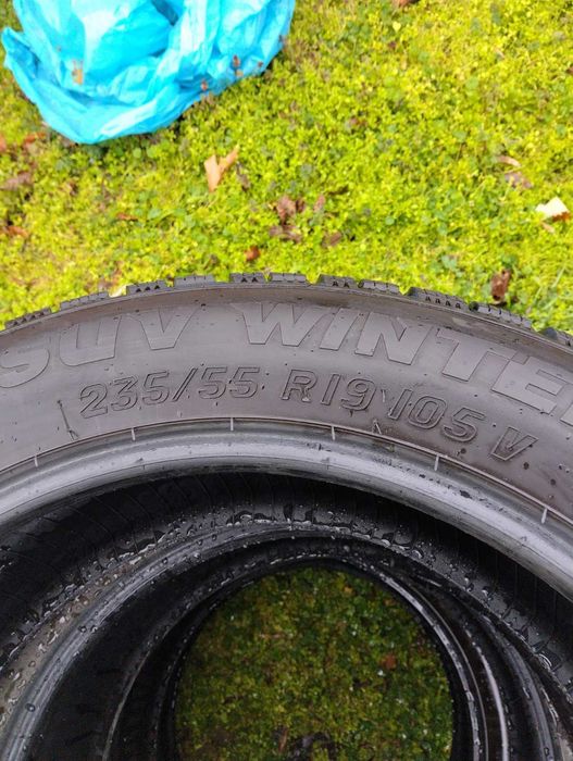 Зимни гуми-R19235/55