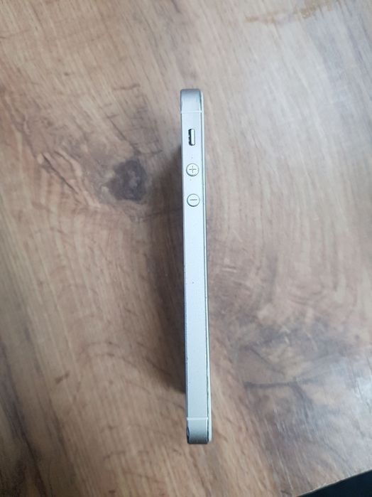 Продам  iPhone 5s