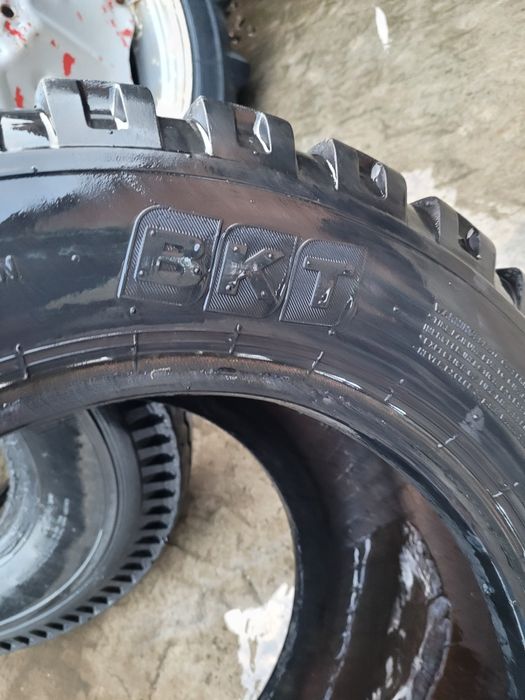 Cauciuc remorcă BKT 15.0/55-17 (14ply)