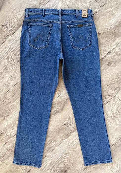 Blugi WRANGLER Albastru Barbati | Marime 40 x 34 (Talie 100 cm)