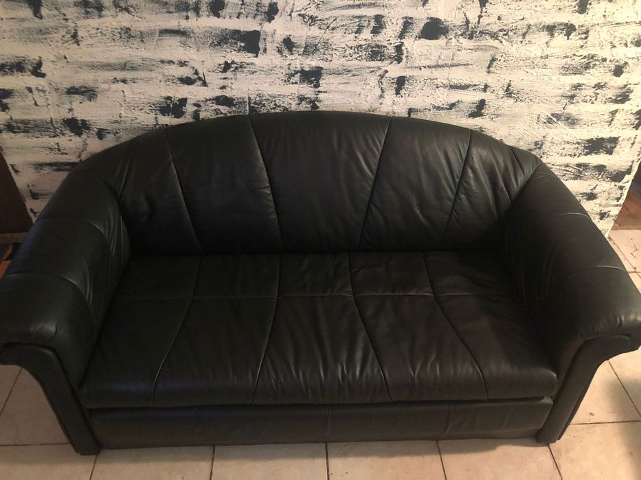 De vanzare  canapele piele + o masa sticla