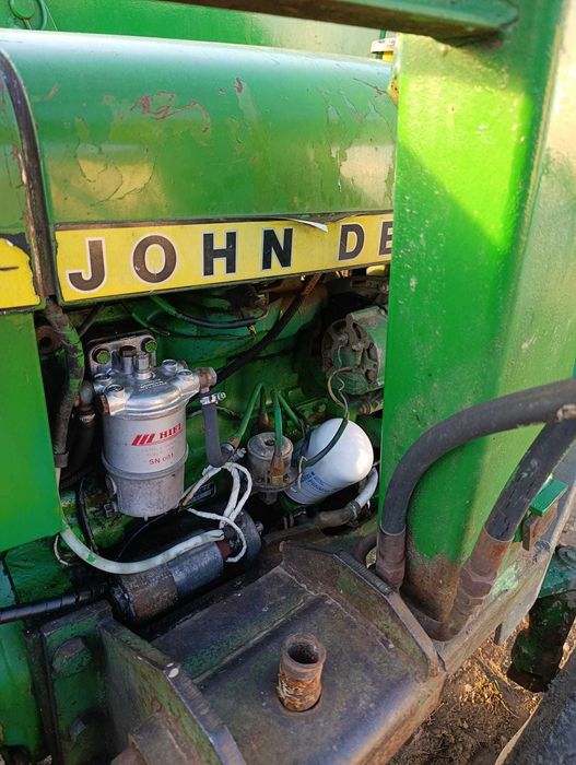 Vănd  tractor john deere