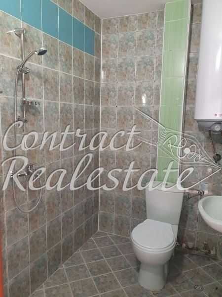 Дава се под наем Двустаен апартамент в Варна, Колхозен пазар - 80 кв.м за 357 € - Снимка #4