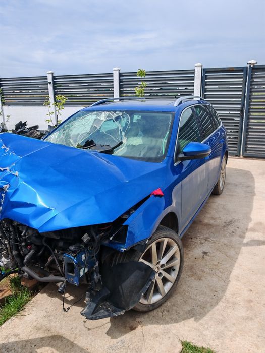 Dezmembrez skoda octavia 3