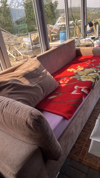 Диван большой продам срочно