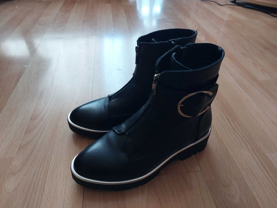 Дамски боти от естествена кожа