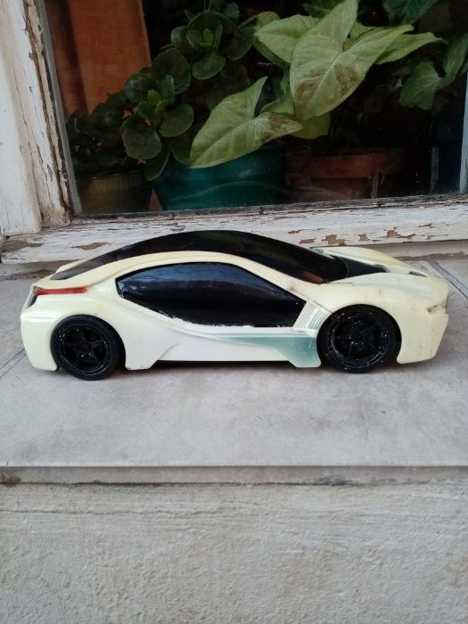 БМВ колекционерска коли4ка.