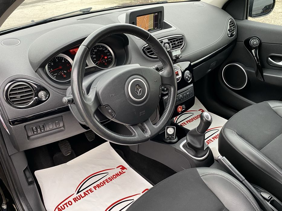 Renault Clio Night&Day Posibilitate rate ! Clima Navi piele !