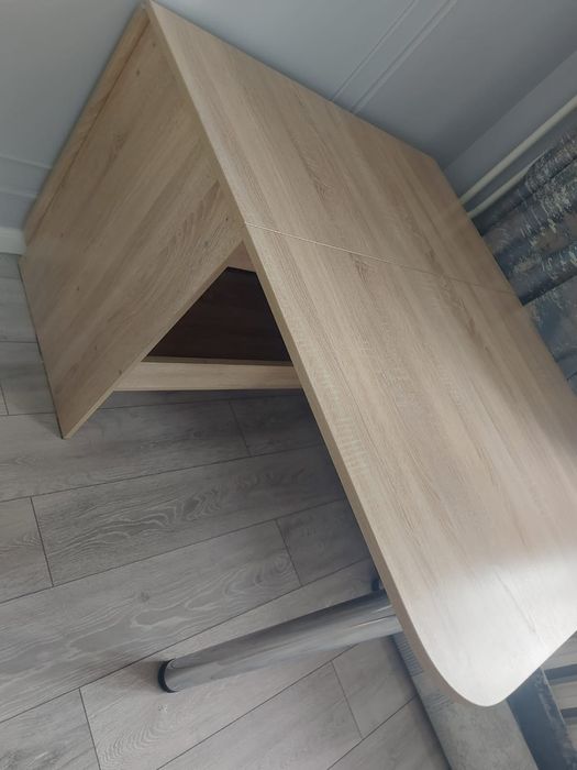 Продам стол для гостей