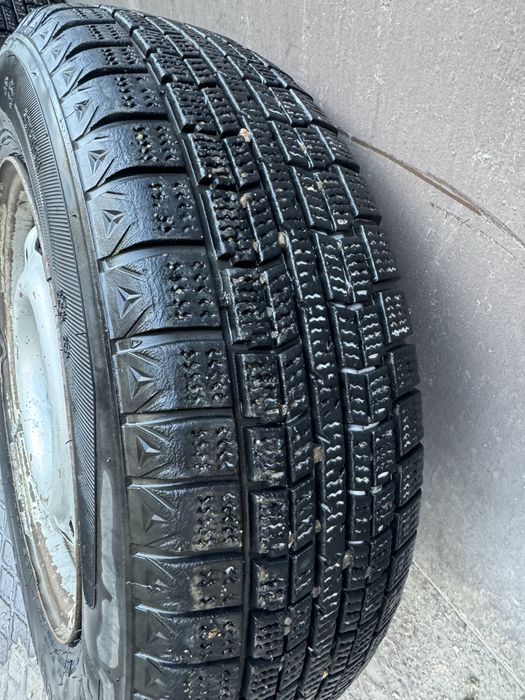 Продается зимняя резина с дисками