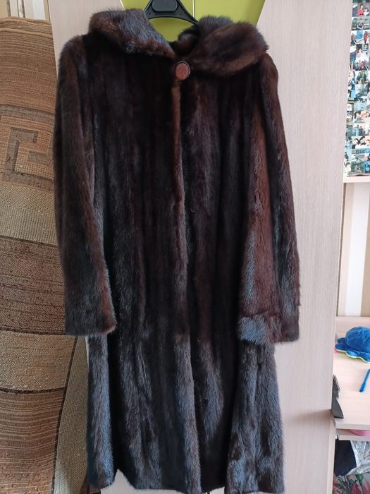 Продам норковую шубу
