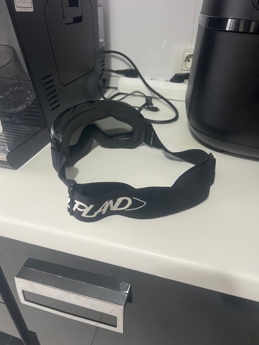 Ochelari ski negri si albi