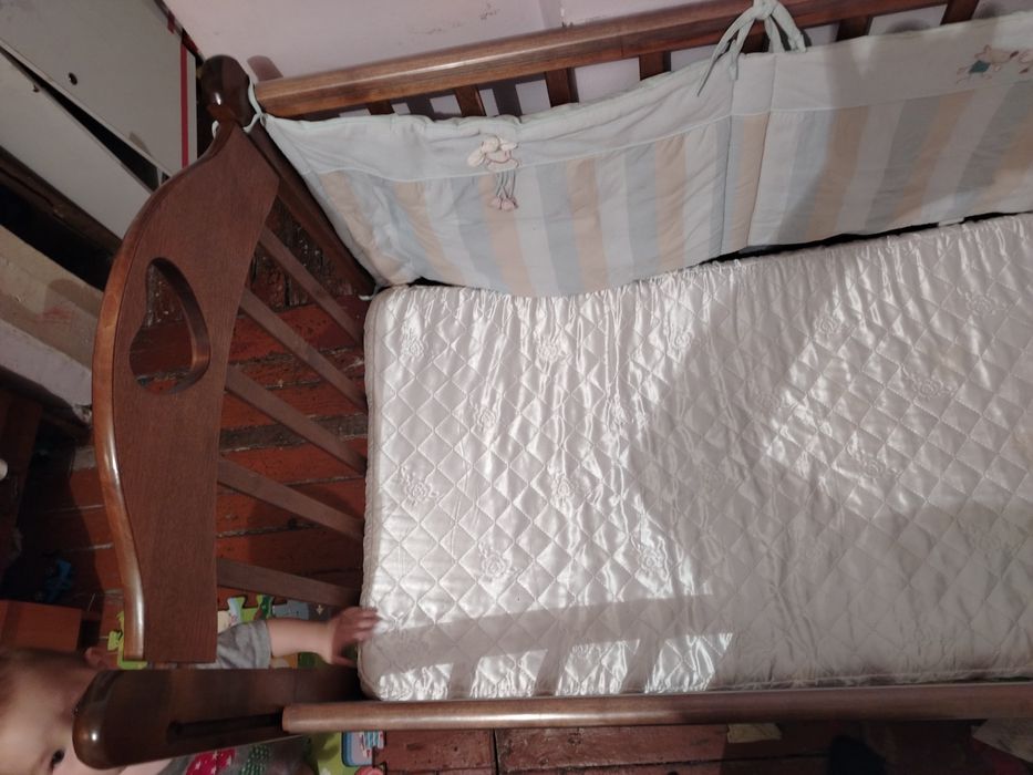 Срочно продаю детский деревянный манеж!!!