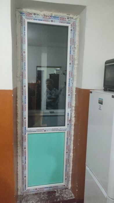 Окна двери витрожи