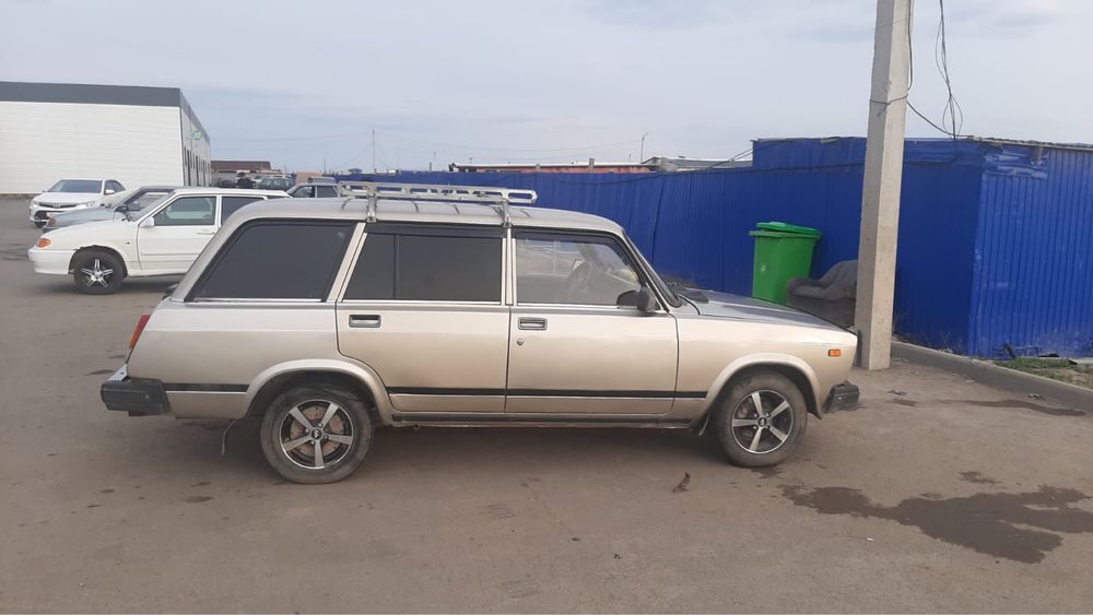 Продам ваз -2104