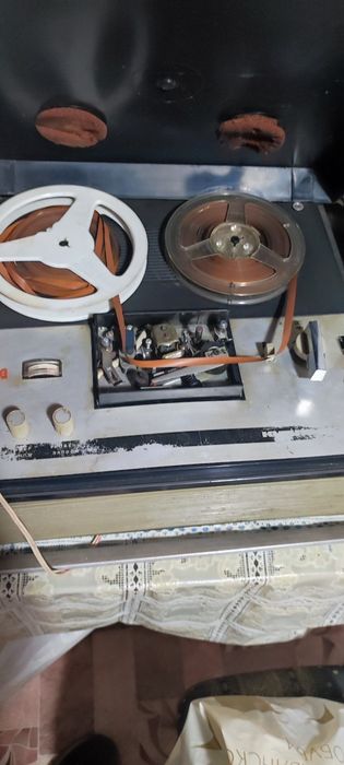 Продается катушечный магнитофон" Юпитер-1201"